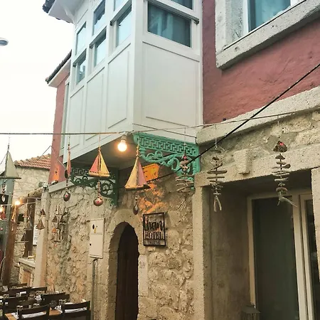 Livan Delux Çeşme