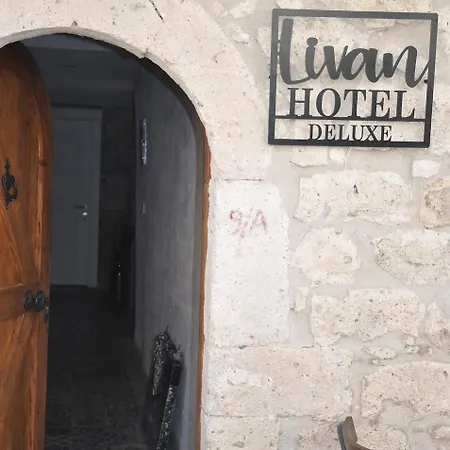 Ξενοδοχείο Livan Delux 3*